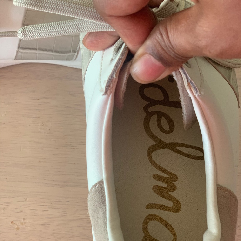 Sam Edelman - Picture 2 of 6